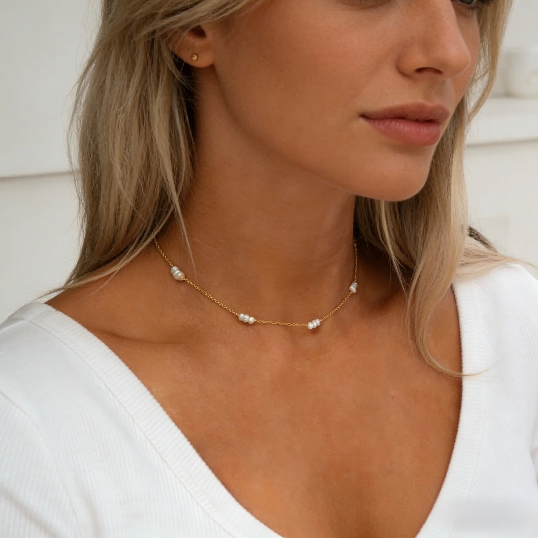 Ariana Pearl Necklace